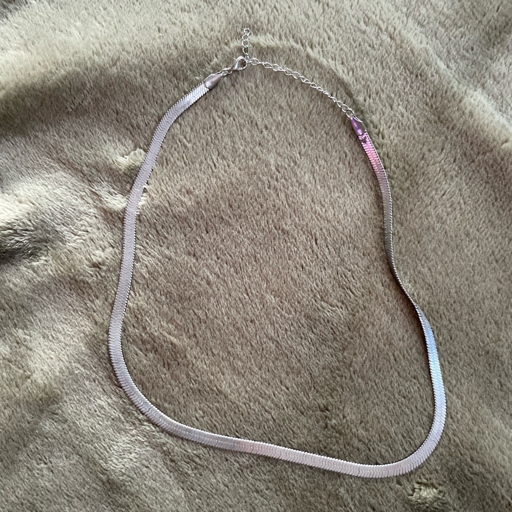 Silver Chain - Picture 2 of 3